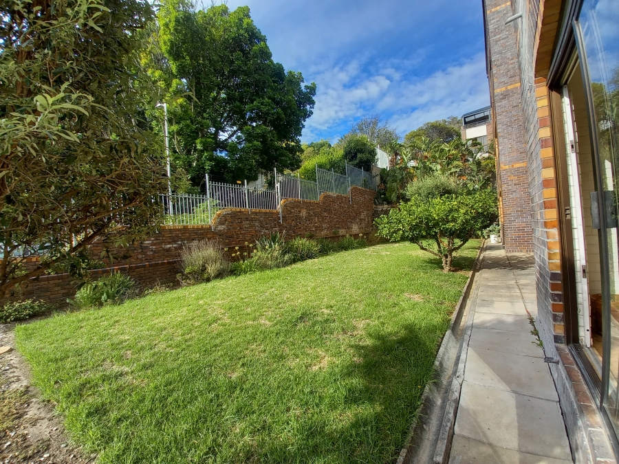 To Let 2 Bedroom Property for Rent in Tamboerskloof Western Cape